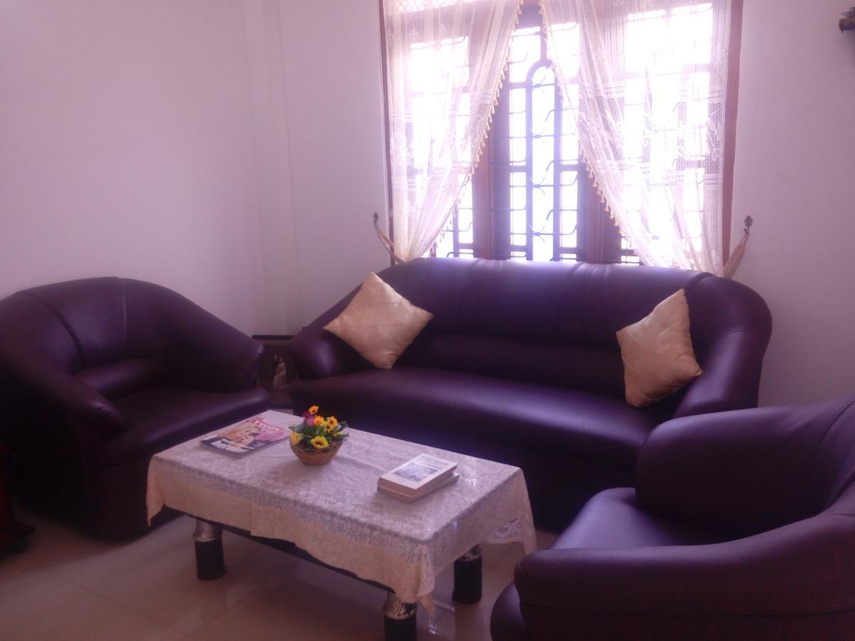 Pubudu'S Villa Hikkaduwa Kültér fotó